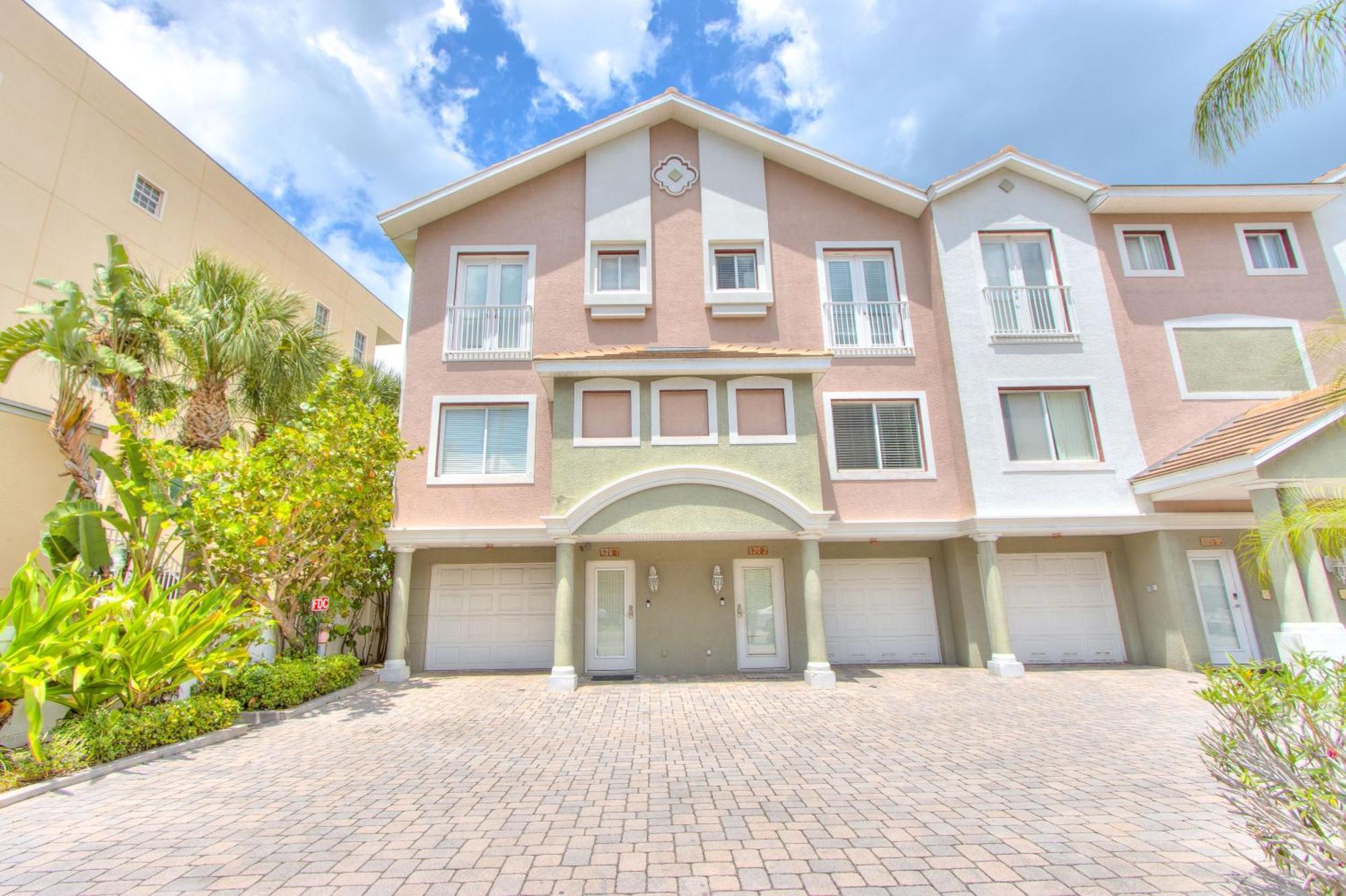 Bayway Luxury Waterfront Townhome & Pool Clearwater Beach Exteriör bild