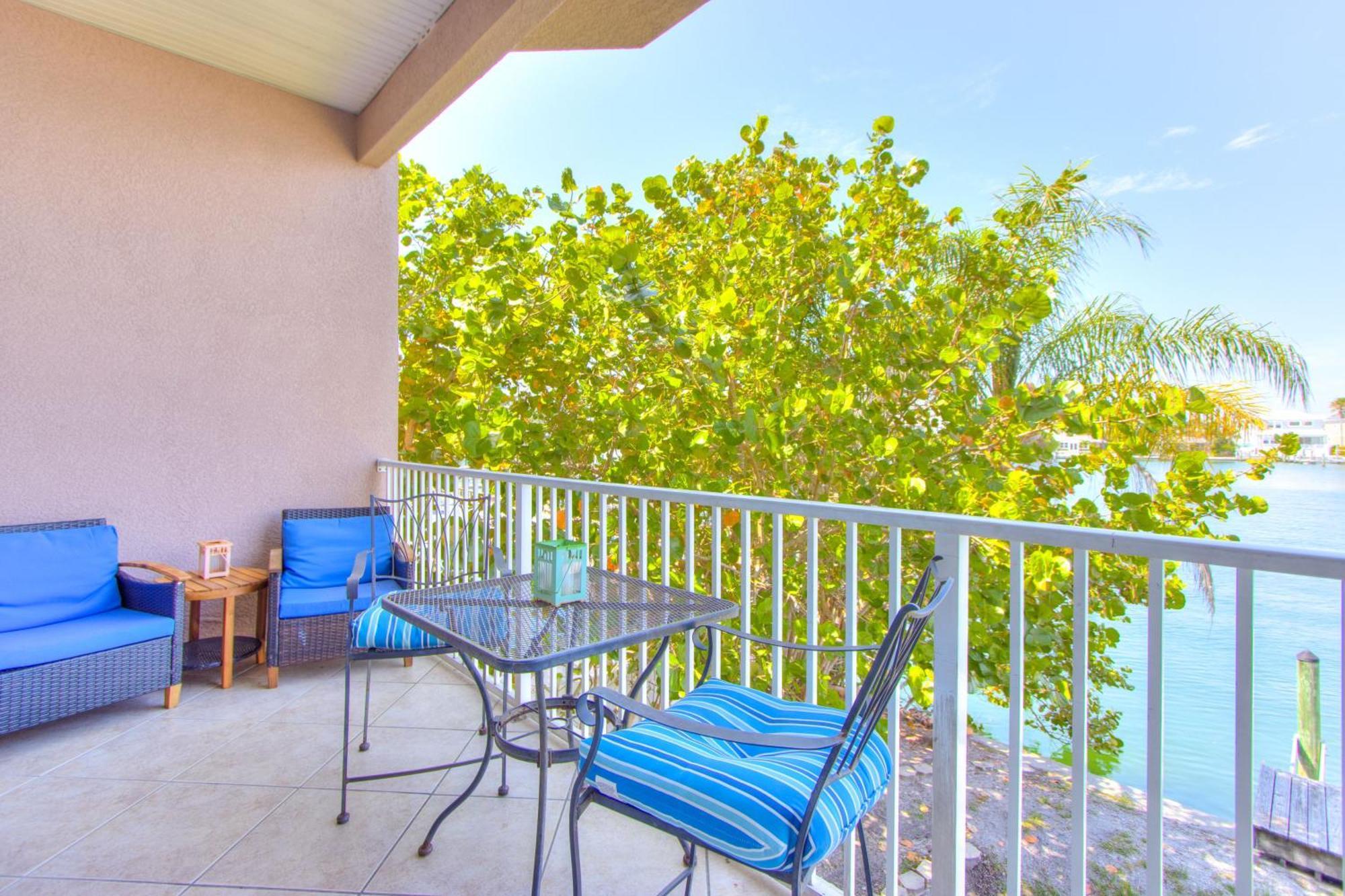 Bayway Luxury Waterfront Townhome & Pool Clearwater Beach Exteriör bild
