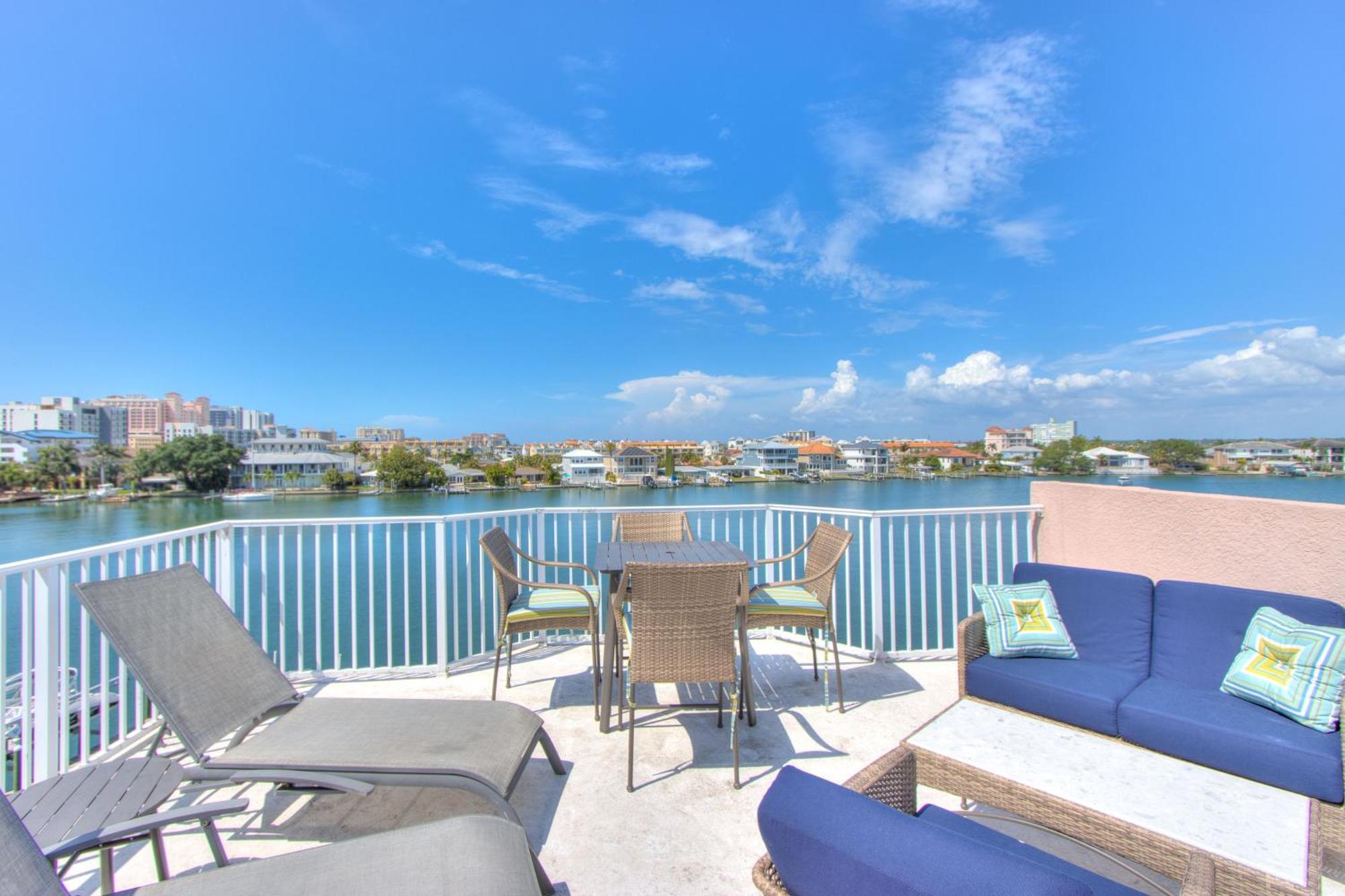 Bayway Luxury Waterfront Townhome & Pool Clearwater Beach Exteriör bild